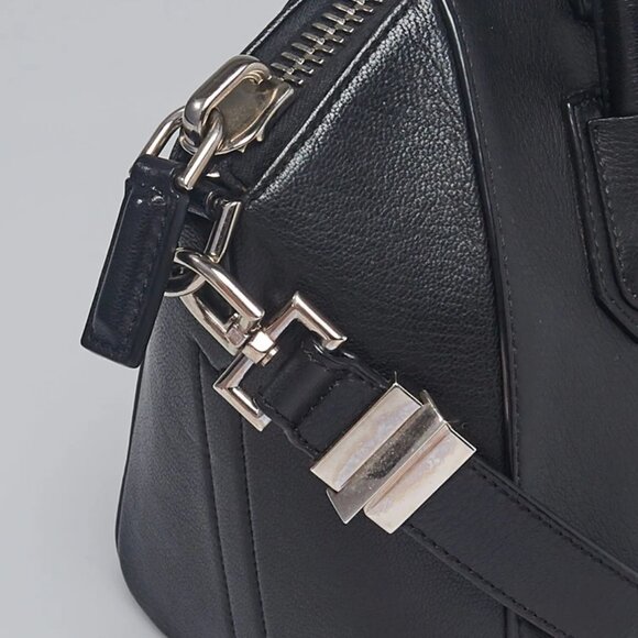 Givenchy Black Sugar Goatskin Small Antigona Bag - Picture 9 of 12